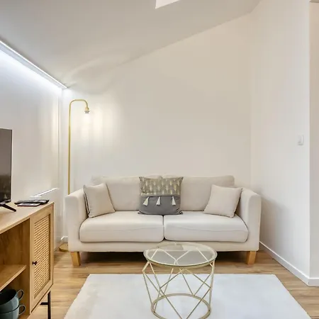 L'ecureuil Voyageur Joli Duplex Centre Apartment *