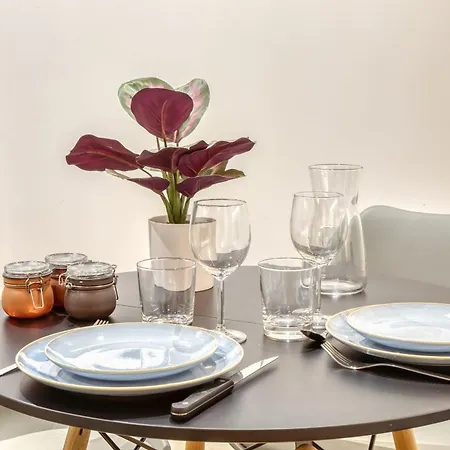 L'ecureuil Voyageur Joli Duplex Centre *